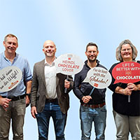 Multidata baut Brücken